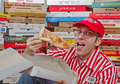Cowok Ini Jadi Kolektor Kotak Pizza Terbanyak, Ada 1.500 Box Lebih dari Berbagai Negara