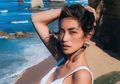 Dibonceng 'Jokowi', Jessica Iskandar Justru Jadi Sorotan Pakai Dress Kelewat Seksi dan Sandal Teplek Harga Fantastis!