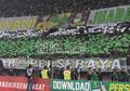 Atmosfer Bonek saat Dukung Persebaya Bikin Kapten Sabah FA Merinding