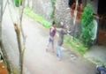 Terekam CCTV! Begini Detik-detik Bocah SD Berhasil Gagalkan Aksi Begal di Depok, Tanpa Rasa Takut Berani Cegat dan Tarik Tangan Pelaku