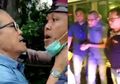 Tampang Garangnya Berubah Memelas Saat Diciduk Petugas, Pengemudi Agya yang Cekik Polisi Terancam 10 Tahun Bui, Kepergok Bawa Sajam dan Sengat Listrik dalam Mobilnya
