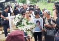 5 Fakta Kematian Putri dari Karen Pooroe: Dari Pengakuan Pengasuh Zefania hingga Arya Tak Hadiri Pemakaman