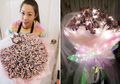 Bukan Bunga, Cowok Ini Kasih Pacar Hadiah Valentine Bouquet Uang Senilai Lebih dari Rp 60 Juta