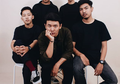 HAI DEMOS: Claps Hand, Band Pop Punk Generik