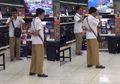 Viral Video Anak Sekolah Buta yang Bersuara Emas Menyanyi di Mal, Penyanyi Aslinya Sampai Terheran-heran: Siapa Anak Ini?