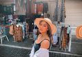 Pede Tampil Terbuka, Marion Jola Pakai Tanktop Hitam Saat Jalan-jalan di Jogjakarta, Sepatunya Bikin Netizen Heboh
