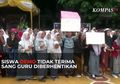 Guru Kesayangannya Terpaksa Dinonaktifkan Setelah Lakukan Pemukulan Kepada Anak Didiknya, Para Siswa Sekolah Ini pun Langsung Demo Hingga Ada yang Menangis Histeris
