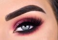 Kesalahan Memakai Eyeshadow yang Sering Dilakukan Pemula, Apa Aja Sih?