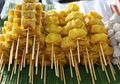 Sering Dianggap Sepele, Makanan yang Banyak Dijajakan di Perkampungan Ini Ternyata Simpan Bahaya yang Bisa Sebabkan Kanker Lho..
