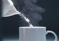 6 Bahaya Minum Air Hangat Setiap Hari, Salah Satunya Kerusakan Ginjal!