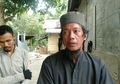 Modal Nekat, Pria Ini Taklukan 2 Buaya Raksasa Sekaligus Hanya dengan Berbekal Seekor Ayam, Warga Sekitar Hanya Tonton Aksinya