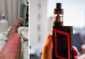Diletakkan Satu Tempat dengan Kunci, Kaki Cowok Ini Alami Luka Bakar setelah Vape dalam Kantongnya Meledak