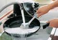 Tips Atasi Noda Pada Teko Hingga Hilangkan Bau pada Perabot Dapur