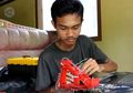 Jadi Penglaris Dagangan Ibunya, Pemuda di Purworejo Ciptakan Robot Penggoreng Telur untuk Dampingi Sang Ibu Jualan, Tarik Banyak Pelanggan hingga Naikkan Omzet