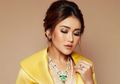 Pakai Dress Kerut ala Korea, Gaya Ayu Ting Ting Sukses Bikin Netizen Naksir: Ini Baru Cocok!