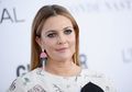 Cara Menata Rambut untuk Kondangan Bagi Pemilik Pipi Chubby