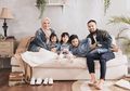 Niatnya Membereskan Rumah Bersama Buah Hati, Shireen Sungkar Justru Harus Menelan Pil Pahit Lantaran Putrinya Terjatuh hingga Menangis Tanpa Henti