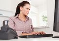 10 Cara Hilangkan Mata Lelah Akibat Kesibukan Pekerjaan di Kantor
