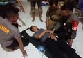 Taruhkan Nyawa Demi Warga, Anggota Brimob Ini Nekat Evakuasi Korban Banjir Meski Tergigit Ular Berbisa, Mendadak Tersungkur Pingsan Saat Bertugas