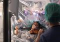 Tetap Main Biola Ditengah Operasi Pengangkatan Tumor Otak, Musisi Ini Berhasil Sebagai Orang Pertama Tetap Terjaga Selama Operasi