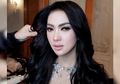 Setelah Pamer Sikat Gigi Seharga Rp3 Juta, Incess Syahrini Kini Perlihatkan Blush On Mewahnya, Netizen: Jiwaku Bergejolak Melihat Harganya!