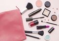 3 Alat Makeup yang Wajib Ada di Tas untuk Tampil Cantik Setiap Saat