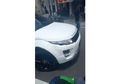 Cewek SMA Ini Bawa Mobil Mewah Range Rover dan Nabrak Ojek Online