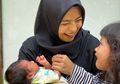 Niat Hangatkan Bayi dan Turunkan Kadar Bilirubin, Tantri KotaK Kena Cibir Warganet: Kok Pakai Lampu? Miris Banget!