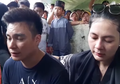 'Kaya Raya Tapi..' Baru Selesai Kejadian Baim Wong dan Kakek Suhud Kini Kelakuan Paula Verhoeven Jadi Sorotan Kepergok Lakukan Ini Usai Melahirkan Anak Kedua: Baru Lihat Artis Begitu