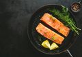 Jarang Diketahui, Ini Trik Mudah Goreng Ikan Supaya Minyak Tak Meletup di Wajan, Dijamin Anti Lengket Moms
