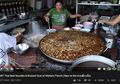 Restoran Ini Selalu Ramai dan Dikunjungi Ratusan orang Tiap Harinya, Ternyata Inilah Resep Rahasianya 'Rebusan Abadi' Kaldu yang Sama Selama 45 Tahu, Begini Penampakannya...