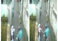 Beratribut Ojol, Pria ini Pura-pura Tanya Alamat, Ternyata Malah Melakukan Pelecehan dengan Meremas Payudara Seorang Siswi, Diduga Terjadi di Gang Kecil di Dekat Pasar Rebo!