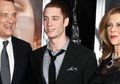 Dunia Geger Kabar Tom Hanks dan Istri Positif Corona, Sang Anak Justru Beri Pernyataan Ini: Mereka Baik-Baik Saja