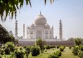 Taj Mahal Habiskan 20 Ribu Pekerja untuk Membangun, Ternyata Belum Ada yang Tahu Siapa Sebenarnya Arsitek di Balik Bangunan Indah Tersebut