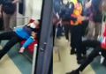 Buat Panik 1 Gerbong Sampai Viral di Sosial Media, Penumpang KRL Bermasker Tiba-tiba Kejang-kejang di Perjalanan, Dikira Korban Virus Corona, PT KCI Langsung Angkat Bicara
