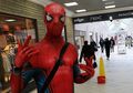 Jadi Spider-Man di Dunia Nyata, Cowok Ini Bantu Tetangga yang Lagi Karantina Virus Corona
