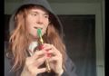 Hibur Diri dan Penggemar yang Karantina, Kate Nash Cover 'Enter Sandman' Metallica Pake Suling