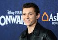 Tom Holland Adopsi Ayam, Bukan Dipelihara, tapi Supaya Stok Telur Aman Saat Karantina