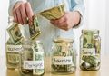 Tips Pintar Atur Uang agar Tidak Panic Buying Saat Isolasi Diri