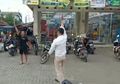 Ancam Akan Bunuh Ibunya Sendiri Karena Uang yang Diberikan Kurang Rp 50 Ribu, Pria ini Pun Nekat Acungkan Pisau Saat Akan Diamankan Polisi, Berikut 4 Faktanya