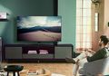 Usir Bosan #DiRumahAja dengan TV Pintar Samsung Crystal UHD 4K