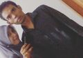 Masih Tak Terima Sebab Ditalak Cerai oleh sang Ustaz, Mellya Juniarti Sengaja Pajang Foto Cium Tangan UAS saat Dinikahi dengan Kata-Kata Menusuk: Tak Ada yang Abadi