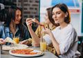 Ingin Kulit Glowing? Eits, Ini Daftar Makanan Enak yang Harus Dihindari!