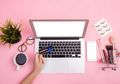 Produk Makeup Habis? Berikut Tips Membeli Produk Makeup Secara Online