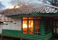 Istrinya yang Positif Corona Jadi Bulan-bulanan Cibiran Tetangga, Pria Ini Ancam Bakar Rumah Sendiri Lantaran Dikucilkan: Covid-19 Bukan Aib!