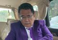 Ogah Kalah dengan Anaknya Sendiri yang Kuras Tabungan Demi Donasi, Hotman Paris Suruh Orang Kaya Kumpulkan 20 Ribu Ton Beras untuk Bantu Tetangga, Sang Pengacara Jadi Penggerak Kaum Atas di Tengah Wabah Corona
