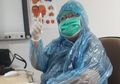 Si Merah dan Kenangan yang Tak Terlupakan dari Mendiang dr. Bernadette, Meninggal Karena Covid-19 Setelah Bertugas dengan Jas Hujan