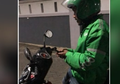 11 Orderan Makanan Tak Diundang Nyasar ke Rumahnya, Wanita Ini Tetap Bayari Driver Ojol yang Merugi di Tengah Wabah Corona, Relakan Uangnya Sendiri Meski Rugi Bandar