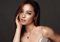 Pose Mesra Bareng Rangga Azof, Nikita Willy Tampil Seksi dengan Dress Off Shoulder Hingga Jadi Sorotan Netizen