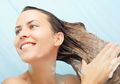 Sering Keramas? Ternyata Ada Dampak Buruk dari Mencuci Rambut Setiap Hari